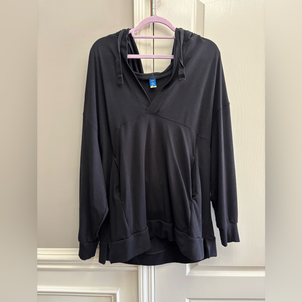 Old navy live in oversized v-neck hoodie sz L